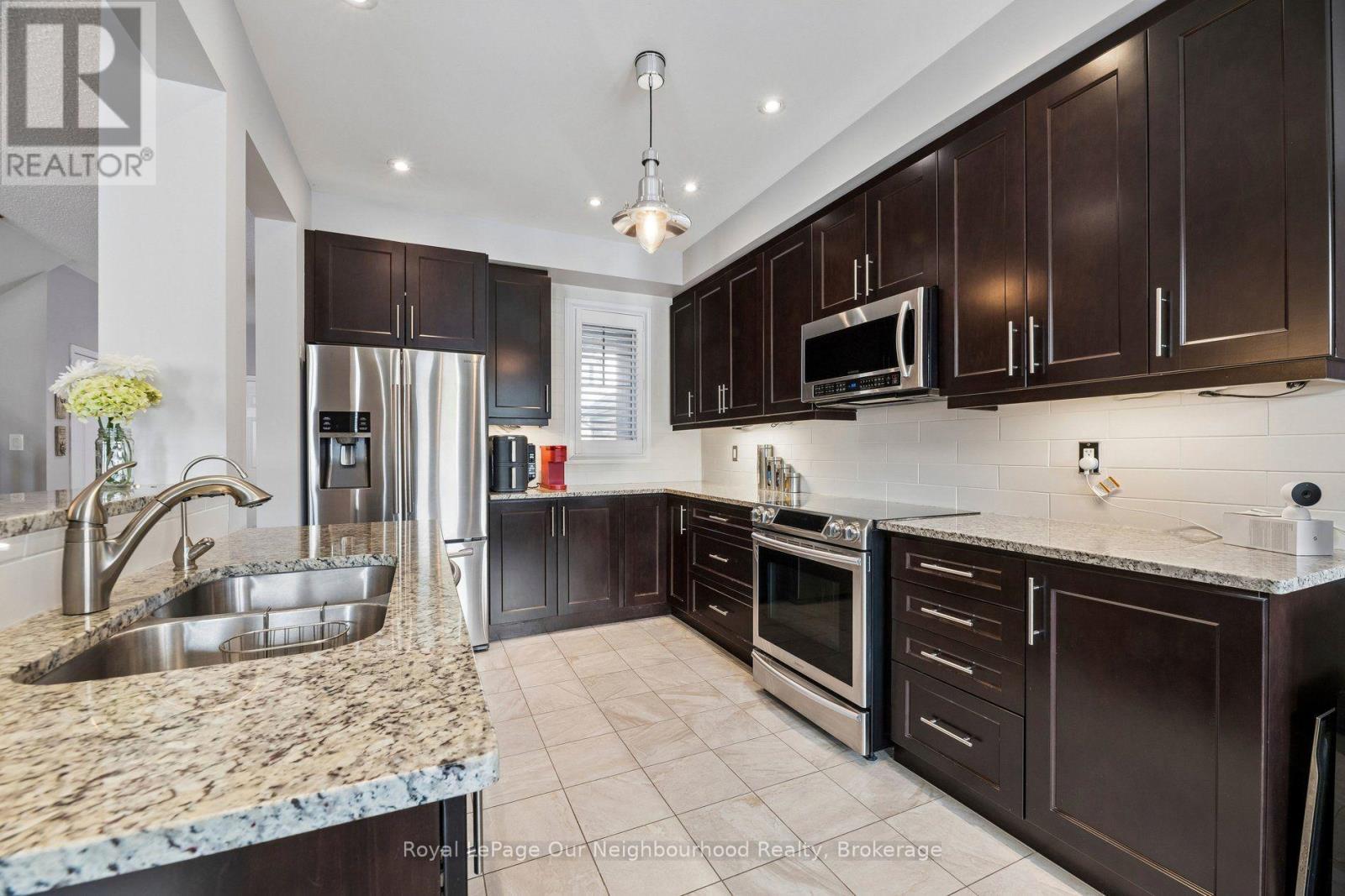 308 Lakebreeze Drive, Clarington (Newcastle), Ontario  L1B 0A1 - Photo 12 - E14096570