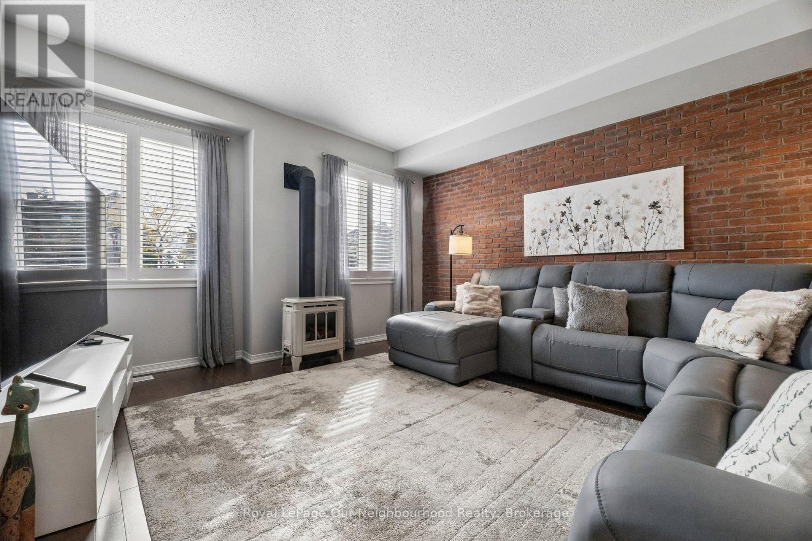 308 Lakebreeze Drive, Clarington (Newcastle), Ontario  L1B 0A1 - Photo 5 - E14096570