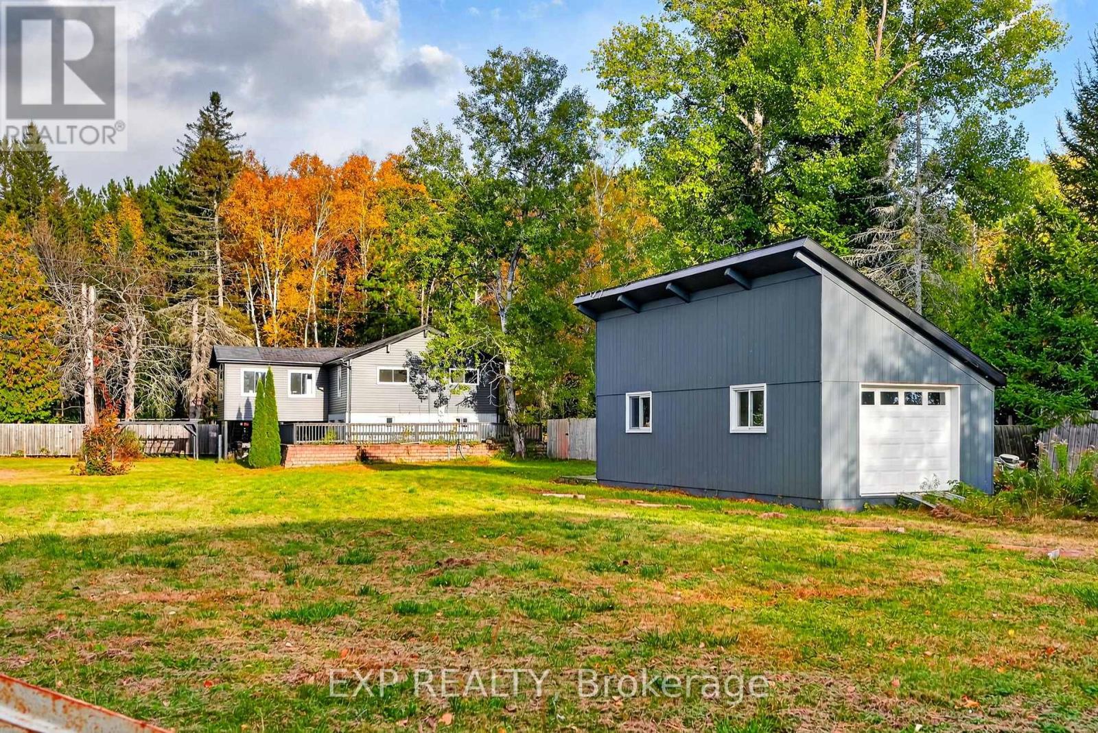 194 South Road, Hastings Highlands (Mcclure Ward), Ontario  K0L 2K0 - Photo 11 - X14096998