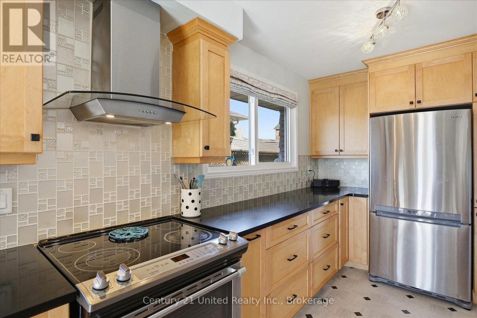 898 Sydenham Road, Peterborough (Ashburnham Ward 4), Ontario  K9J 1K2 - Photo 14 - X14097378