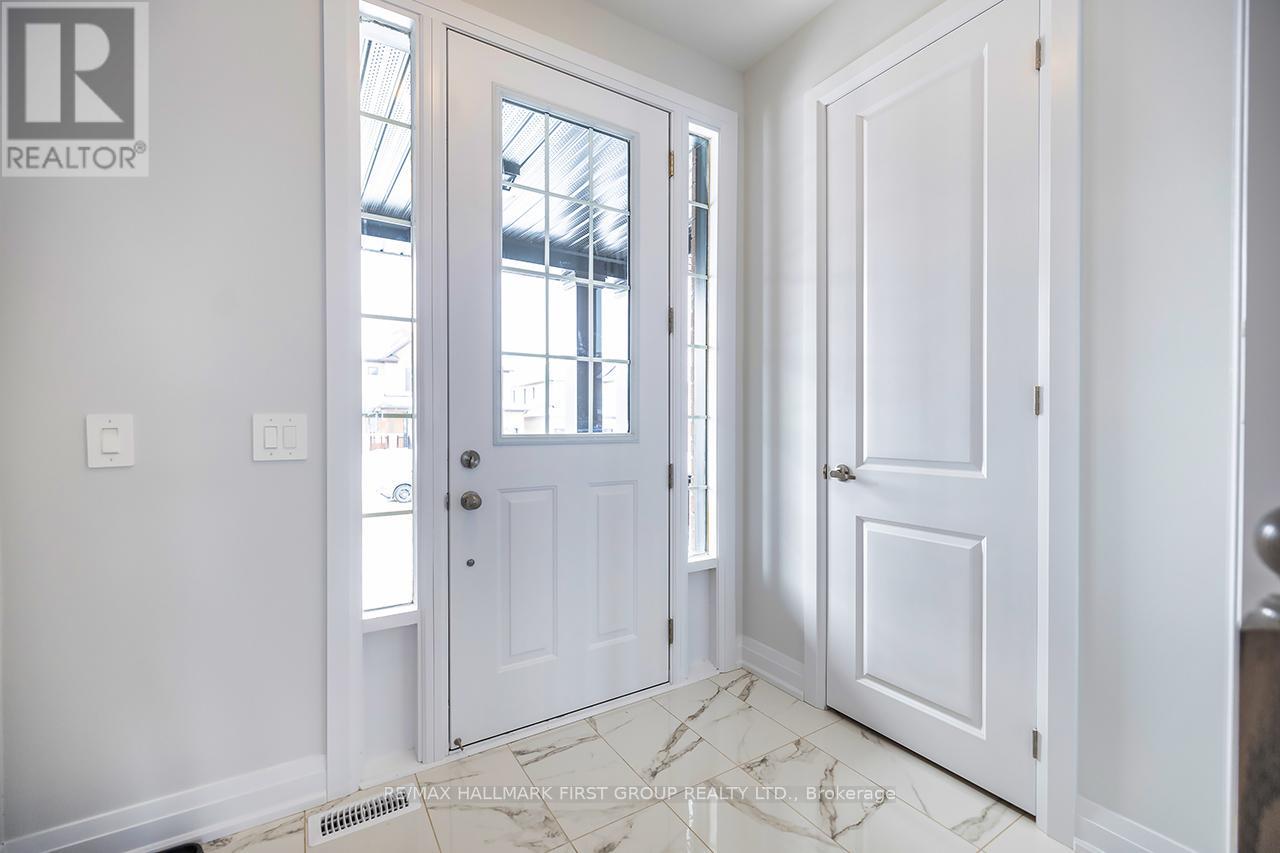 108 Butler Boulevard, Kawartha Lakes (Lindsay), Ontario  K9V 0R9 - Photo 2 - X14098510
