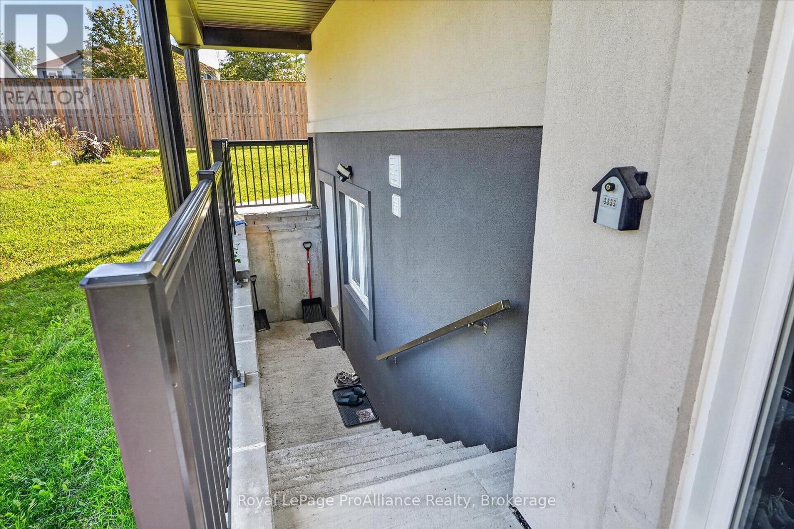16 - 550 Brealey Drive, Peterborough (Otonabee Ward 1), Ontario  K9K 2R8 - Photo 4 - X14098838