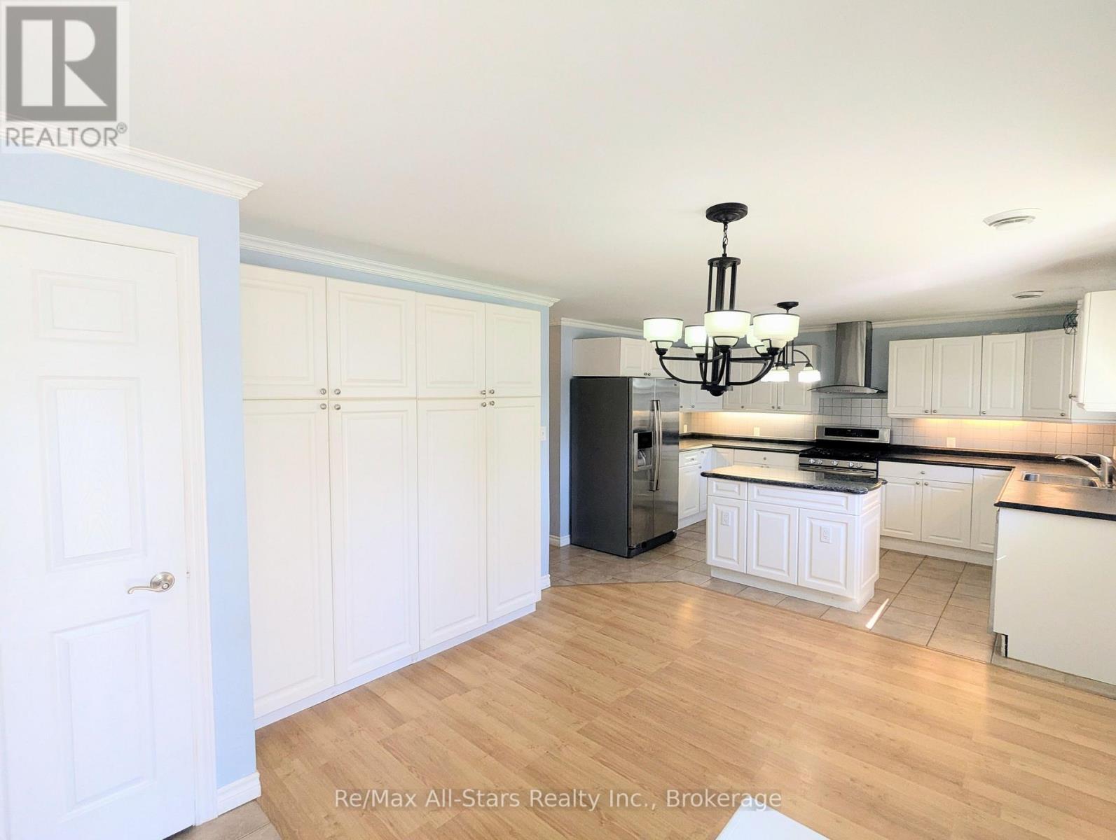 32 Churchill Crescent, Kawartha Lakes (Lindsay), Ontario  K9V 3Y6 - Photo 12 - X14099462