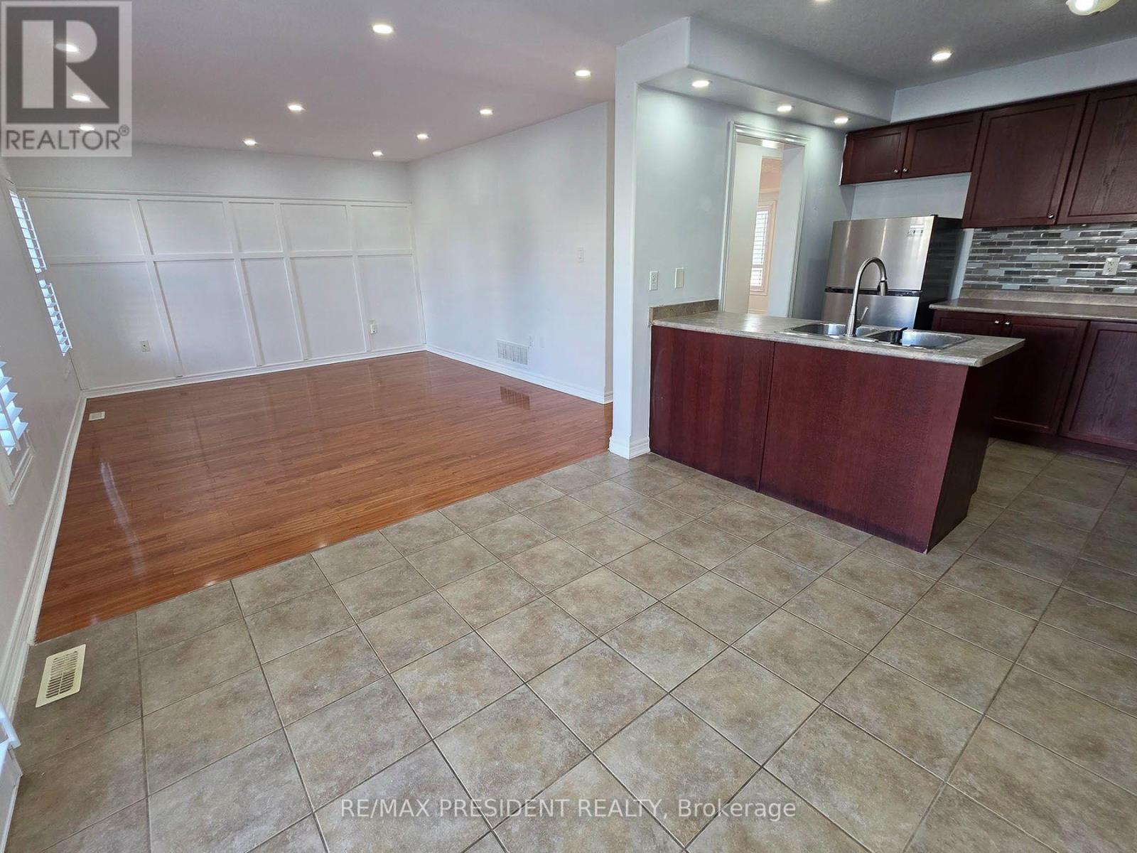 45 Lucas Crescent, Kawartha Lakes (Lindsay), Ontario  K9V 0C5 - Photo 10 - X14101114