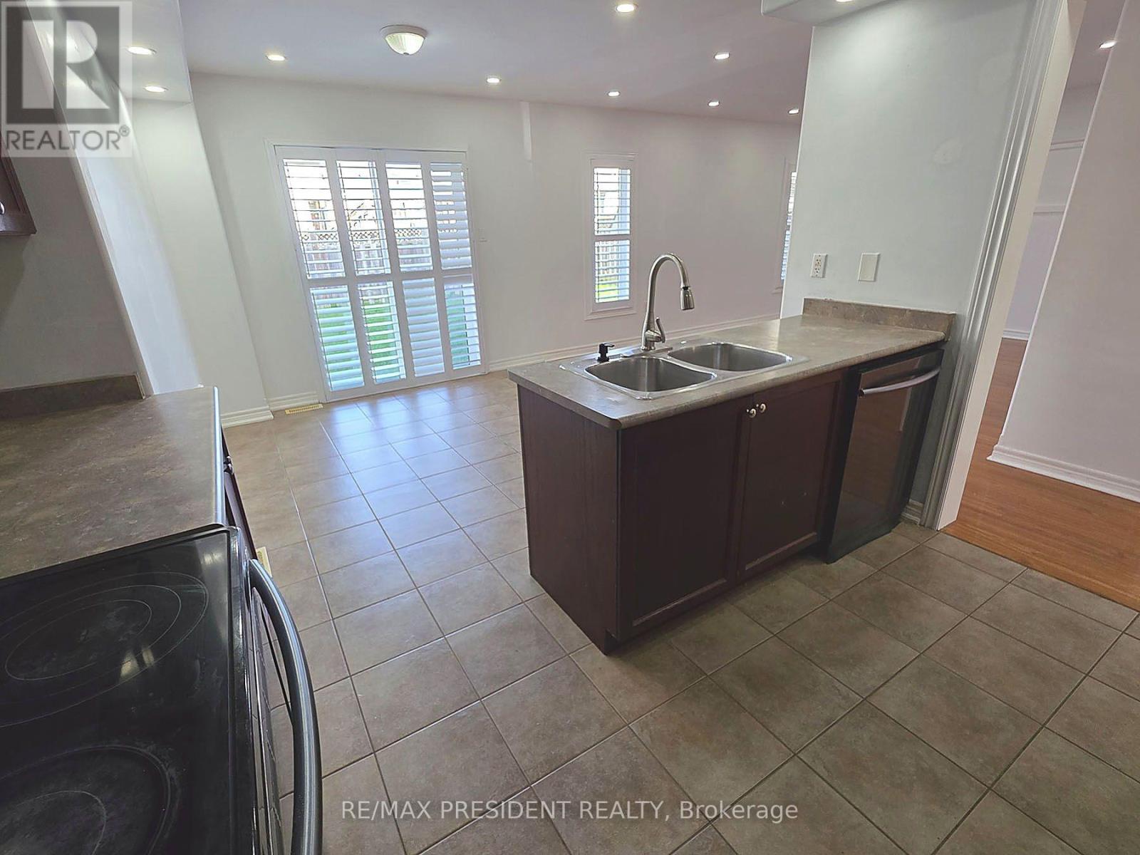 45 Lucas Crescent, Kawartha Lakes (Lindsay), Ontario  K9V 0C5 - Photo 9 - X14101114