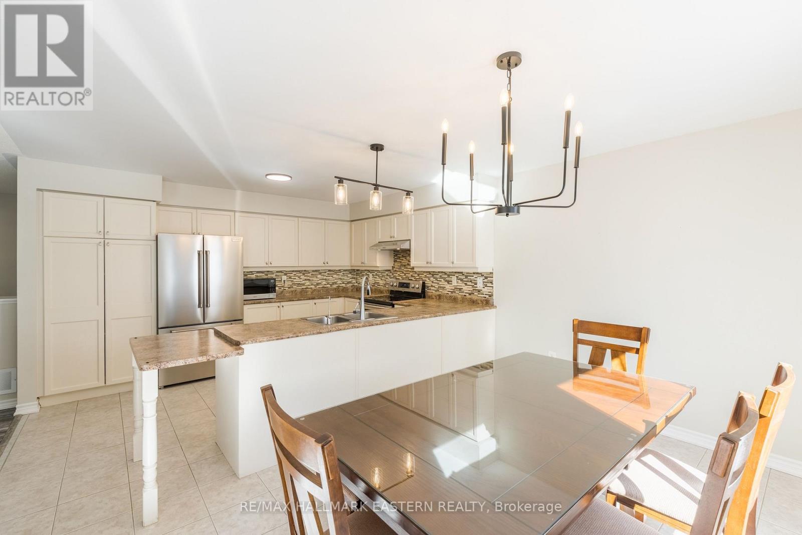 10 Springbank Road, Kawartha Lakes (Omemee), Ontario  K0L 2W0 - Photo 10 - X14102772