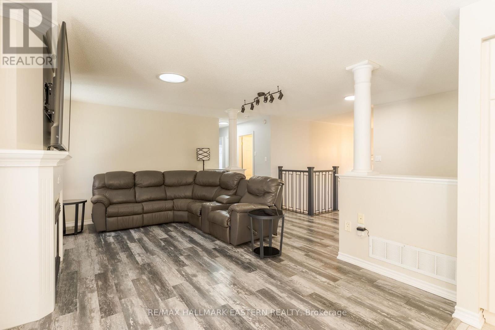 10 Springbank Road, Kawartha Lakes (Omemee), Ontario  K0L 2W0 - Photo 11 - X14102772