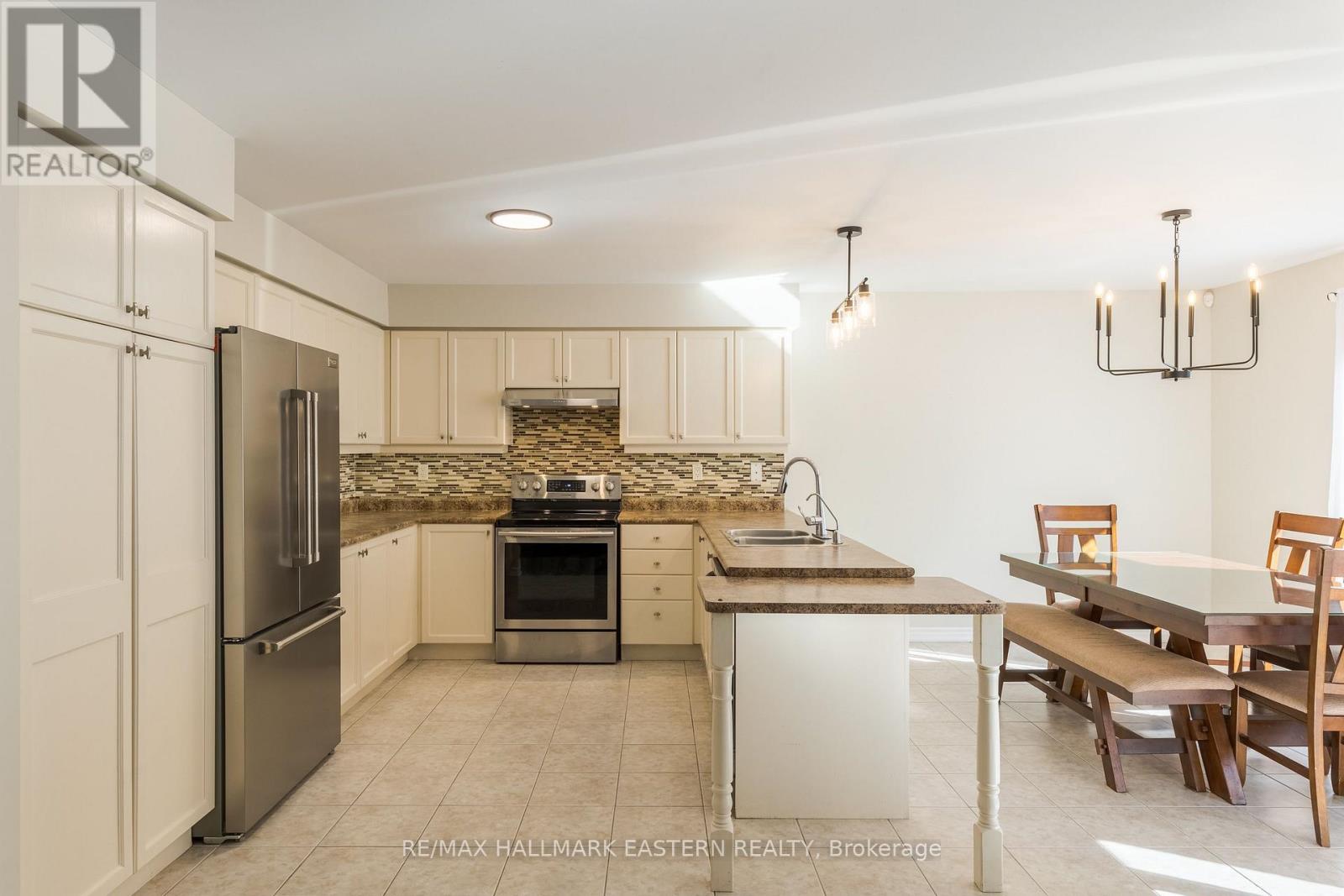 10 Springbank Road, Kawartha Lakes (Omemee), Ontario  K0L 2W0 - Photo 13 - X14102772