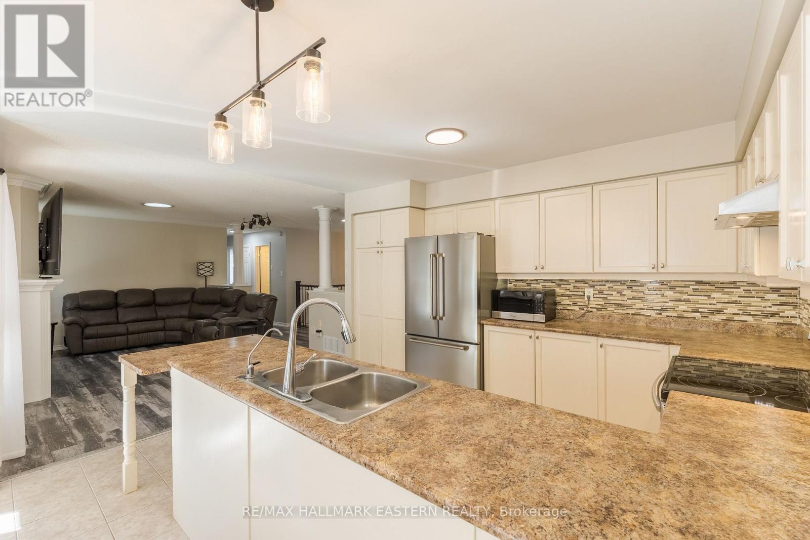 10 Springbank Road, Kawartha Lakes (Omemee), Ontario  K0L 2W0 - Photo 8 - X14102772