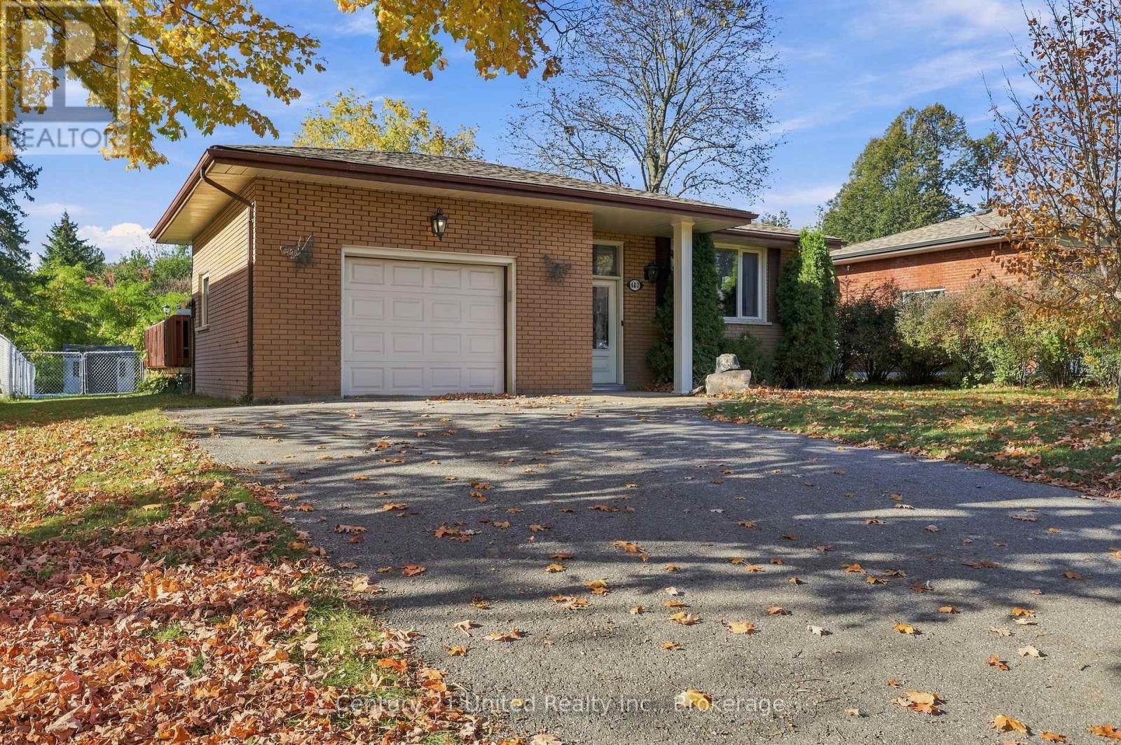807 Highland Court, Peterborough (Northcrest Ward 5), Ontario  K9H 5K1 - Photo 2 - X14104340