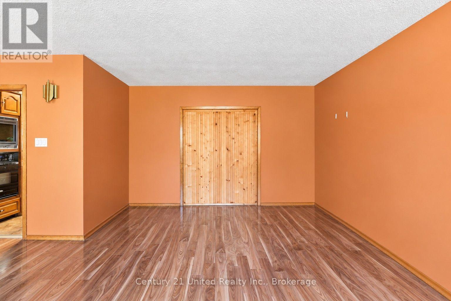 807 Highland Court, Peterborough (Northcrest Ward 5), Ontario  K9H 5K1 - Photo 7 - X14104340