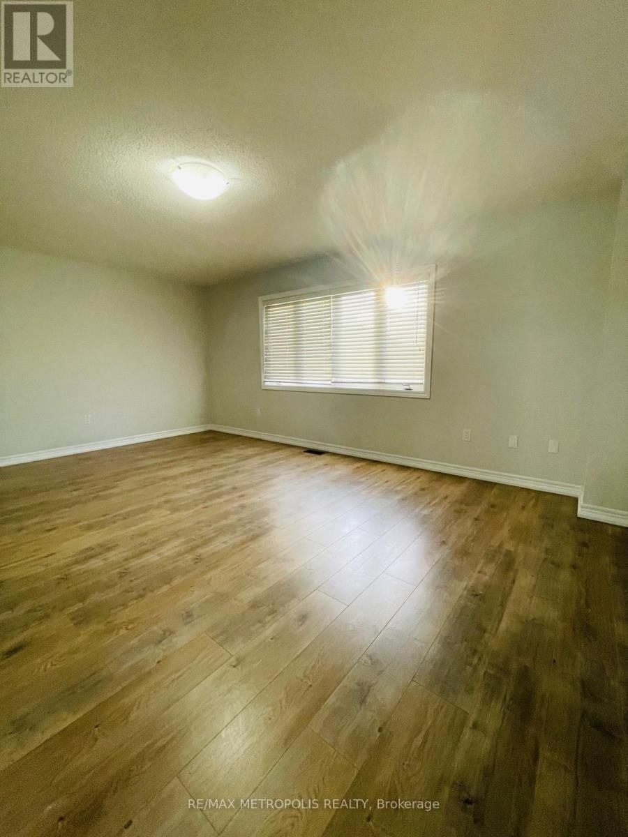 10 Barchard Street, Clarington (Newcastle), Ontario  L1B 1G9 - Photo 11 - E14104640