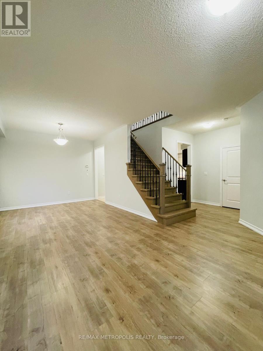 10 Barchard Street, Clarington (Newcastle), Ontario  L1B 1G9 - Photo 7 - E14104640