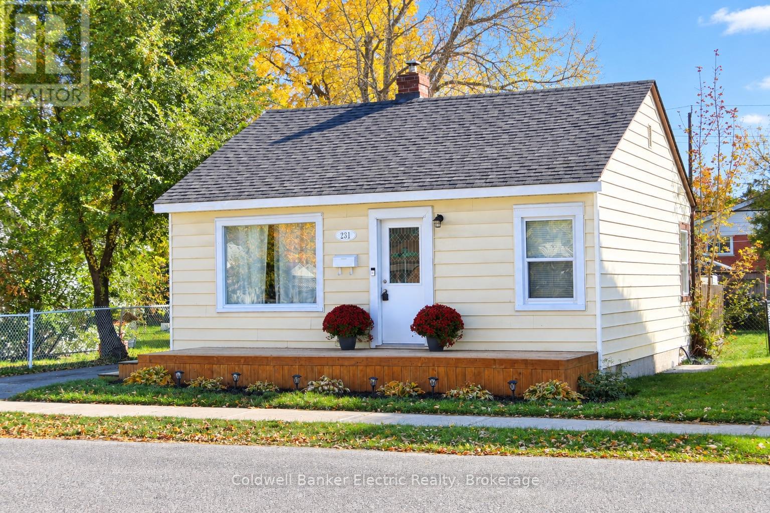 231 WOODBINE AVENUE, peterborough (ashburnham ward 4), Ontario