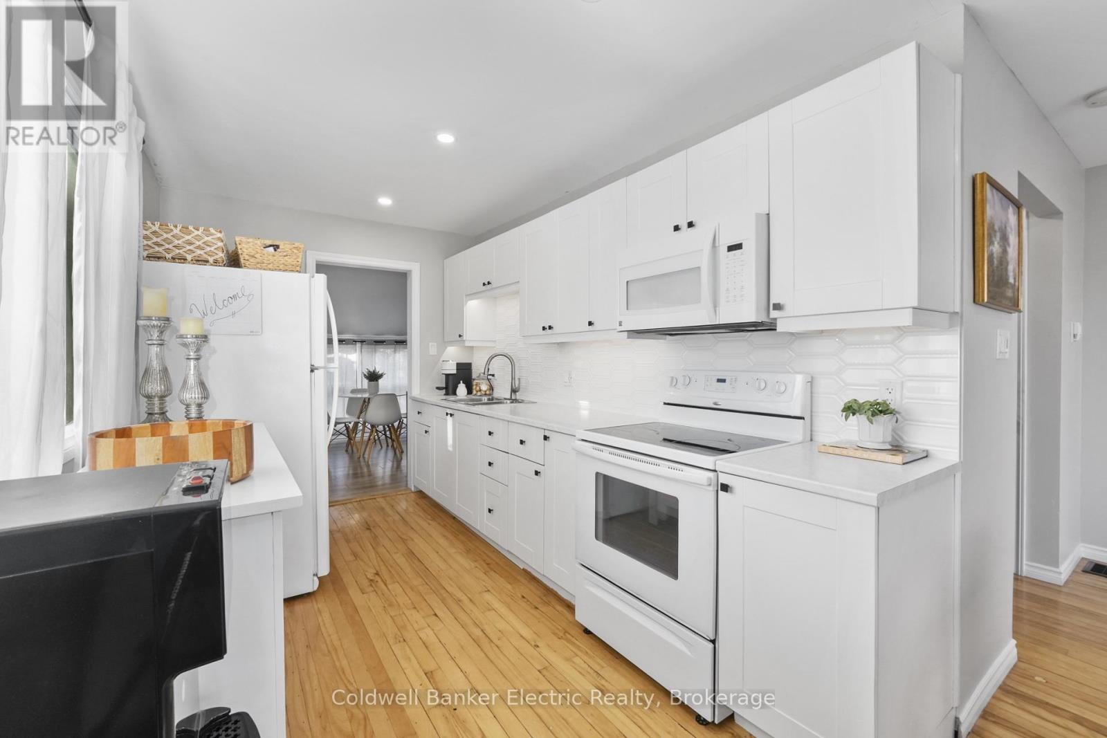 231 Woodbine Avenue, Peterborough (Ashburnham Ward 4), Ontario  K9H 1N8 - Photo 10 - X14106140