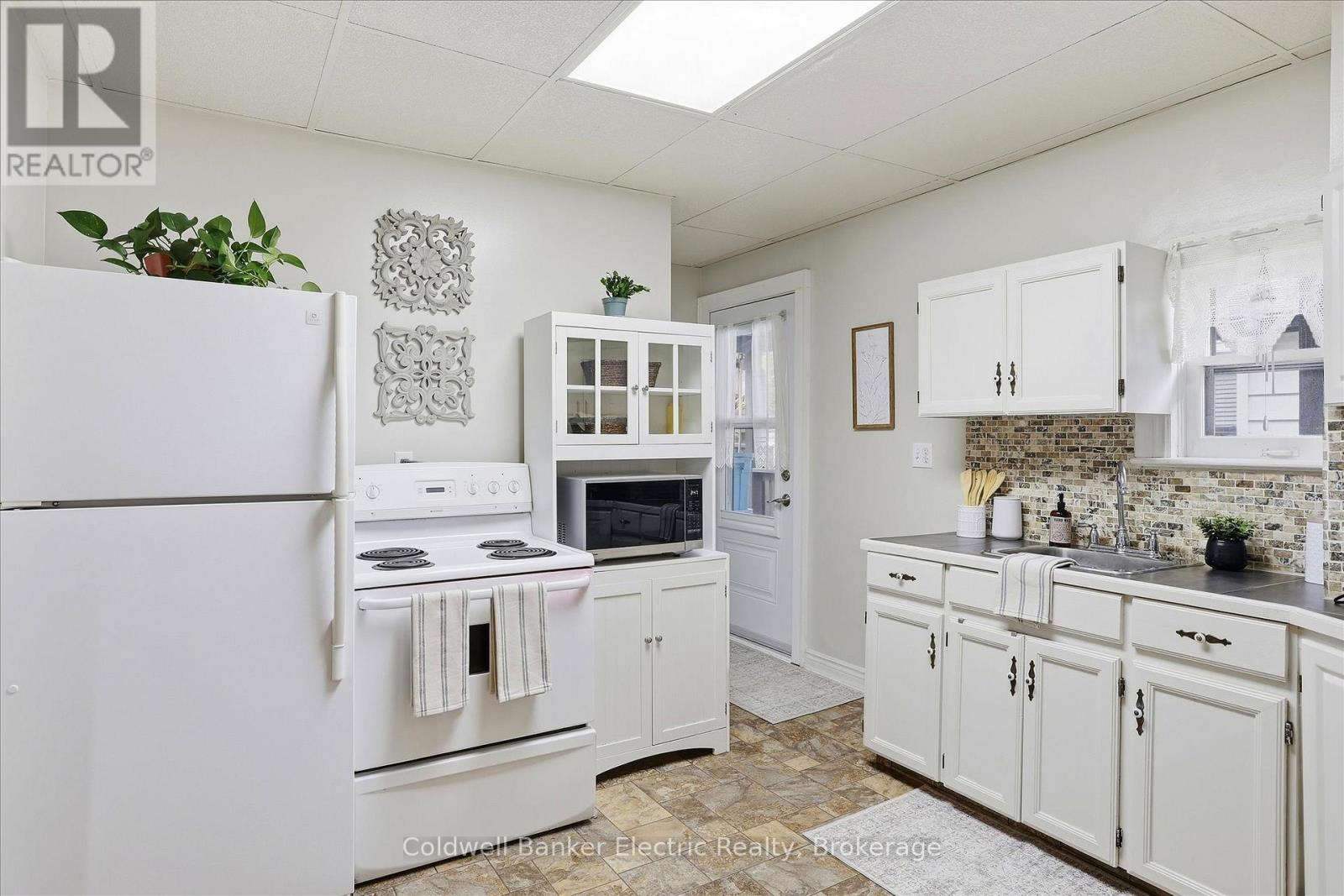 461 Murray Street, Peterborough (Town Ward 3), Ontario  K9H 2T7 - Photo 11 - X14108230