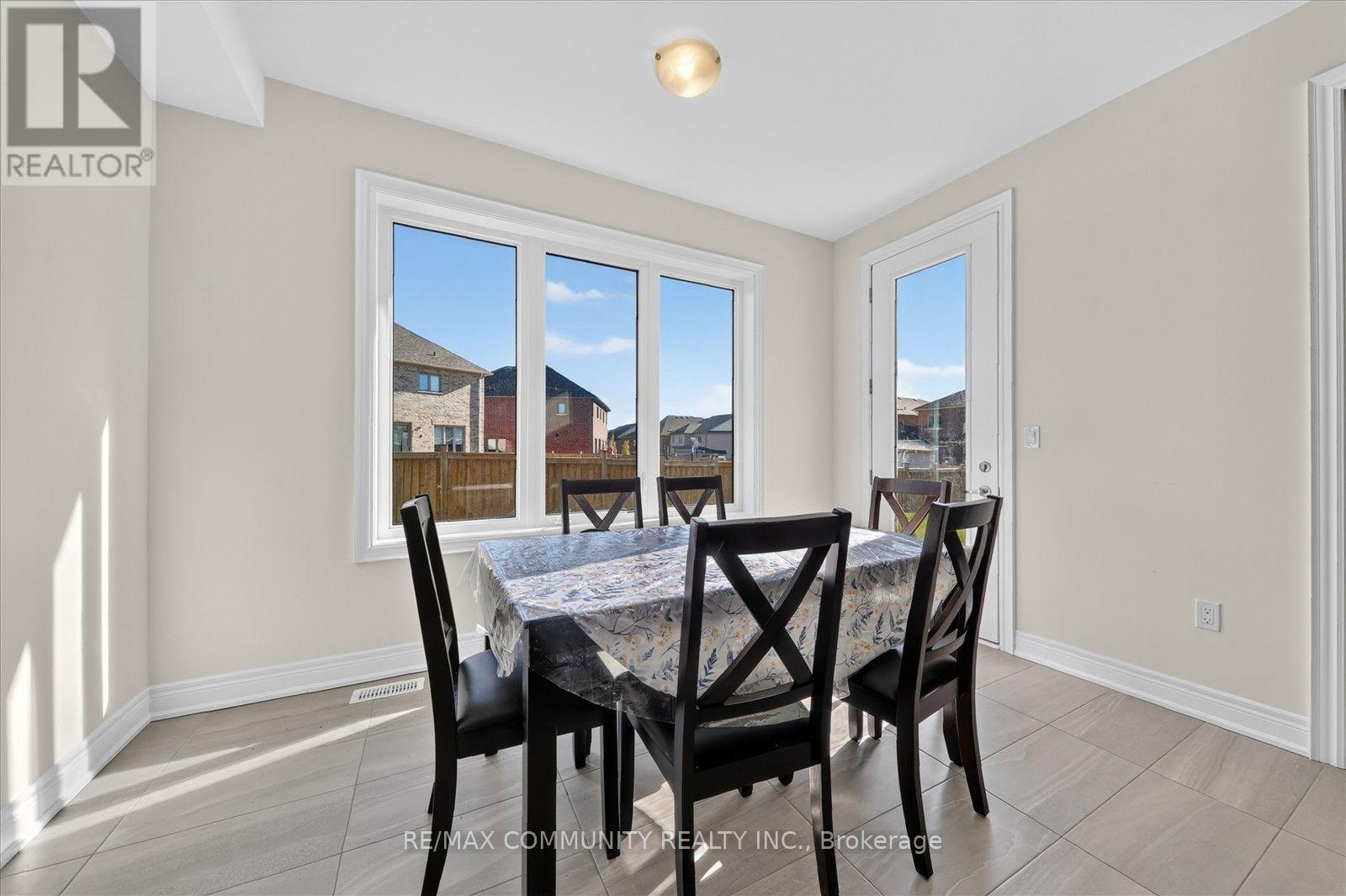 19 Rogerson Street, Clarington (Newcastle), Ontario  L1B 0W4 - Photo 18 - E14108426