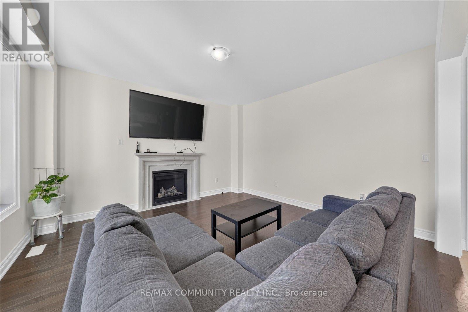 19 Rogerson Street, Clarington (Newcastle), Ontario  L1B 0W4 - Photo 20 - E14108426