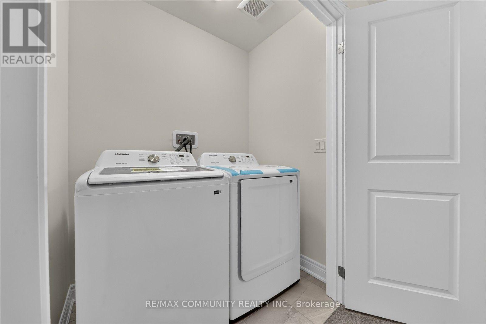 19 Rogerson Street, Clarington (Newcastle), Ontario  L1B 0W4 - Photo 31 - E14108426