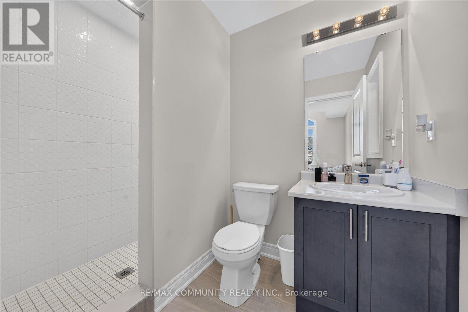19 Rogerson Street, Clarington (Newcastle), Ontario  L1B 0W4 - Photo 34 - E14108426