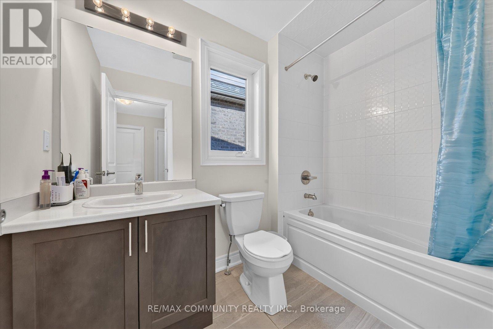 19 Rogerson Street, Clarington (Newcastle), Ontario  L1B 0W4 - Photo 37 - E14108426