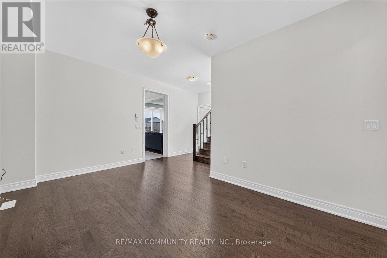 19 Rogerson Street, Clarington (Newcastle), Ontario  L1B 0W4 - Photo 9 - E14108426