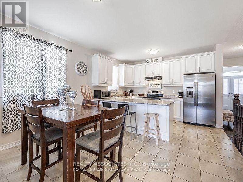 64 Pedwell Street, Clarington (Newcastle), Ontario  L1B 0E1 - Photo 7 - E14108678