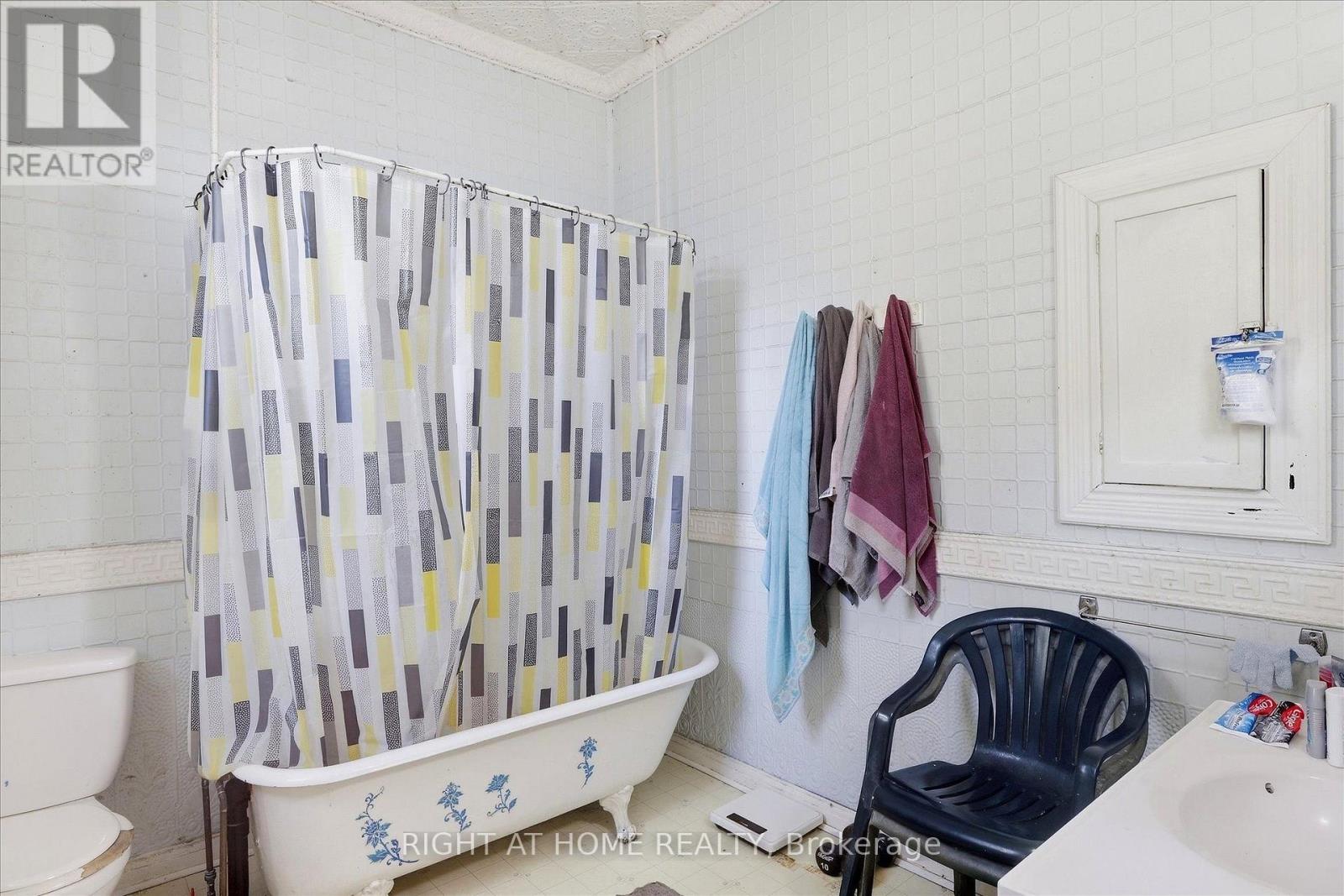 42 Wellington Street, Kawartha Lakes (Lindsay), Ontario  K9V 3N3 - Photo 15 - X14109296