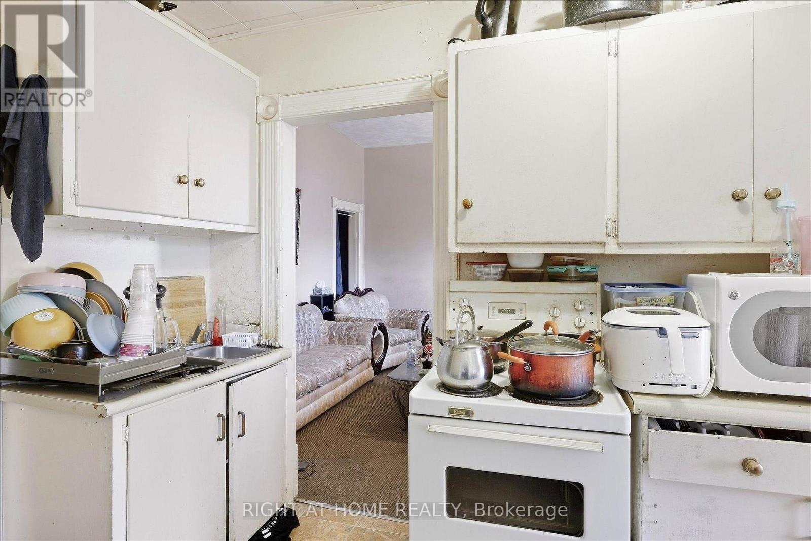 42 Wellington Street, Kawartha Lakes (Lindsay), Ontario  K9V 3N3 - Photo 18 - X14109296