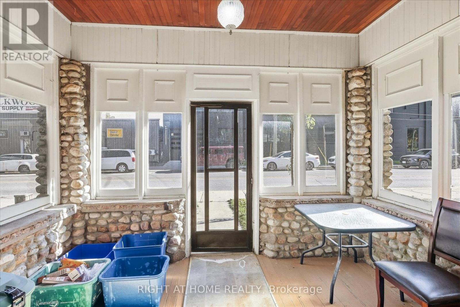 42 Wellington Street, Kawartha Lakes (Lindsay), Ontario  K9V 3N3 - Photo 19 - X14109296