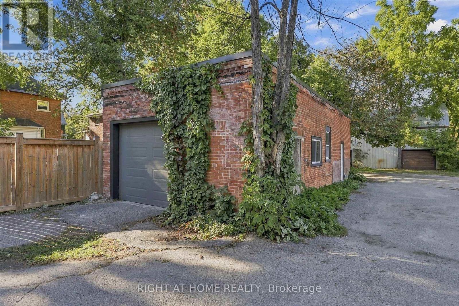 42 Wellington Street, Kawartha Lakes (Lindsay), Ontario  K9V 3N3 - Photo 24 - X14109296