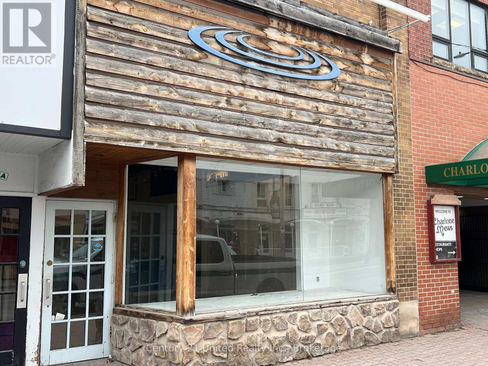 180 CHARLOTTE STREET, peterborough (town ward 3), Ontario