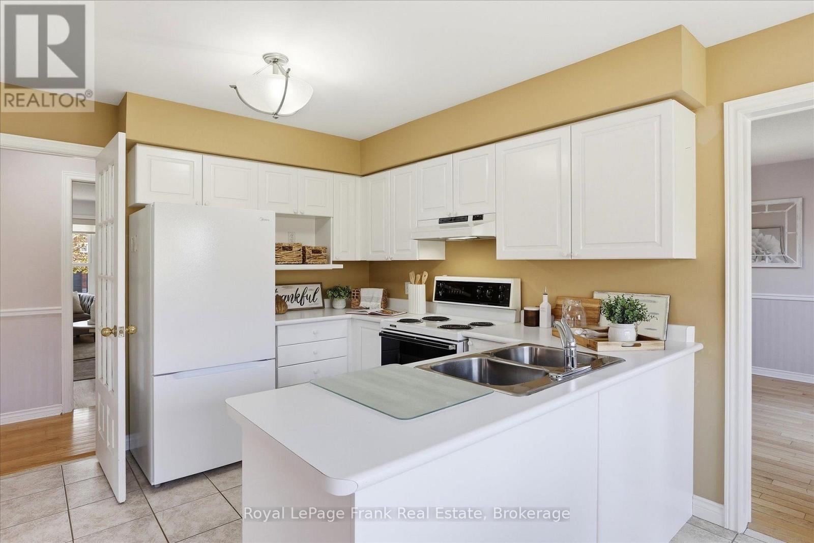 1544 Glenforest Crescent, Peterborough (Monaghan Ward 2), Ontario  K9K 2J1 - Photo 9 - X14110156