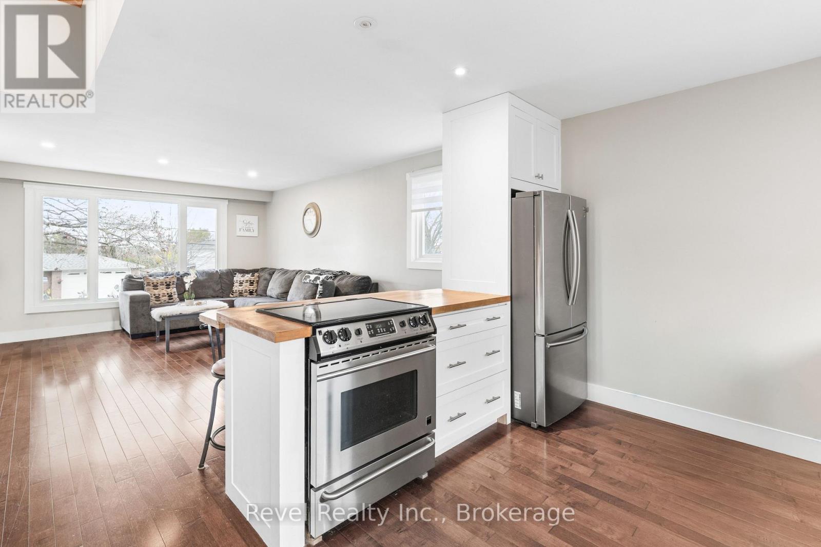 17 Mohawk Drive, Kawartha Lakes (Lindsay), Ontario  K9V 0J6 - Photo 16 - X14110672