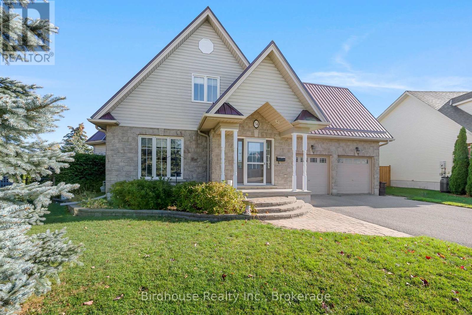 34 LORI BOULEVARD, kawartha lakes (lindsay), Ontario