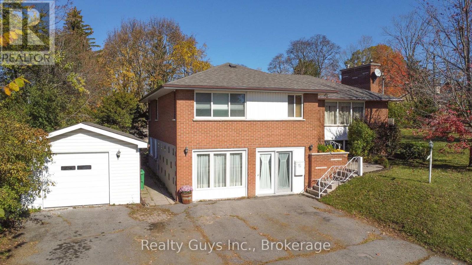 734 Sherbrooke Street, Peterborough (Town Ward 3), Ontario  K9J 2P9 - Photo 2 - X14111464