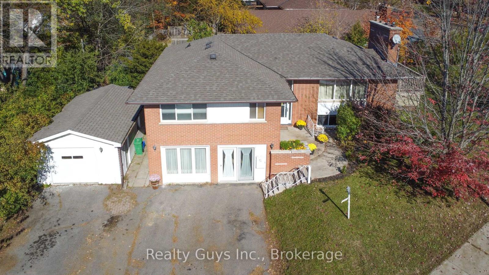 734 Sherbrooke Street, Peterborough (Town Ward 3), Ontario  K9J 2P9 - Photo 3 - X14111464