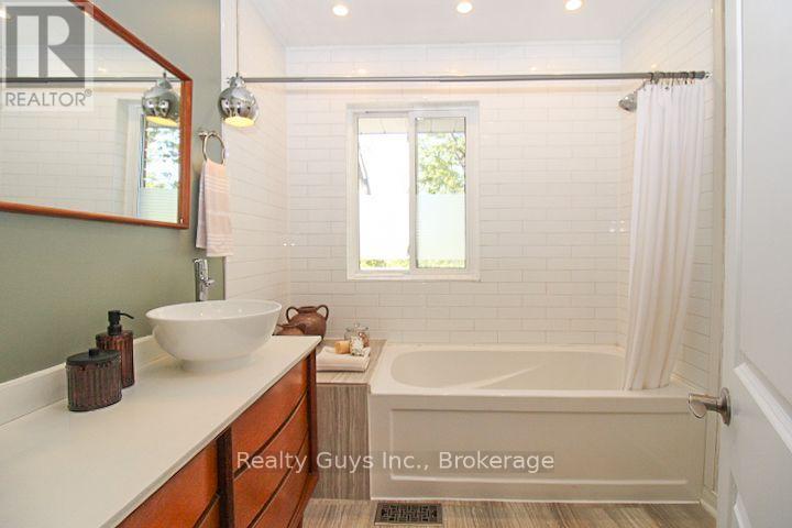 734 Sherbrooke Street, Peterborough (Town Ward 3), Ontario  K9J 2P9 - Photo 31 - X14111464