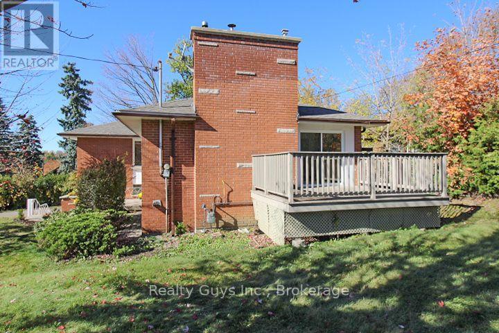 734 Sherbrooke Street, Peterborough (Town Ward 3), Ontario  K9J 2P9 - Photo 5 - X14111464