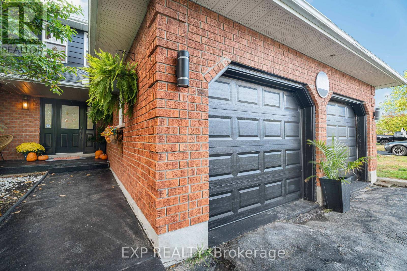 1950 Mapleridge Drive, Peterborough (Monaghan Ward 2), Ontario  K9K 2E4 - Photo 4 - X14111772