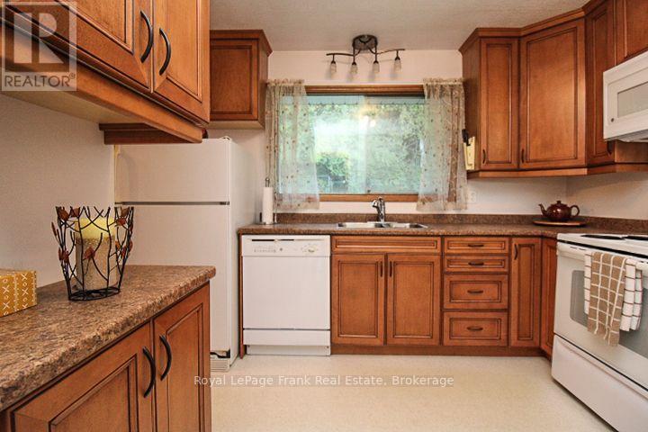 1293 Edmison Drive, Peterborough (Northcrest Ward 5), Ontario  K9H 6V2 - Photo 10 - X14116232