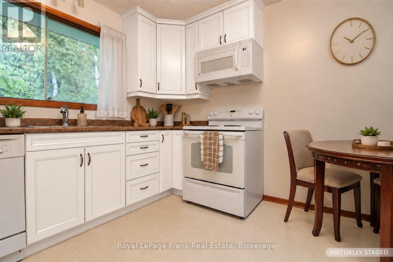 1293 Edmison Drive, Peterborough (Northcrest Ward 5), Ontario  K9H 6V2 - Photo 13 - X14116232