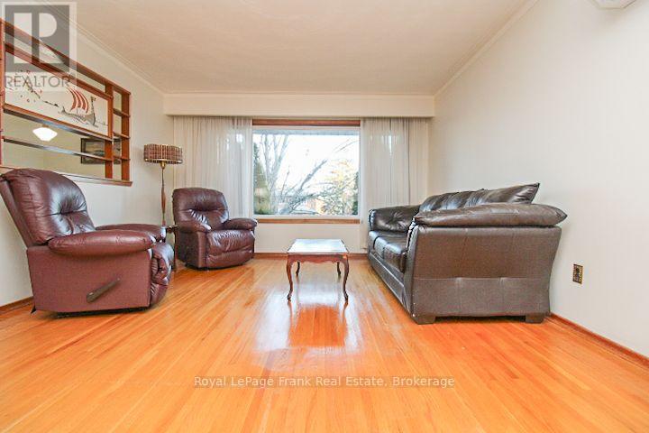 1293 Edmison Drive, Peterborough (Northcrest Ward 5), Ontario  K9H 6V2 - Photo 4 - X14116232
