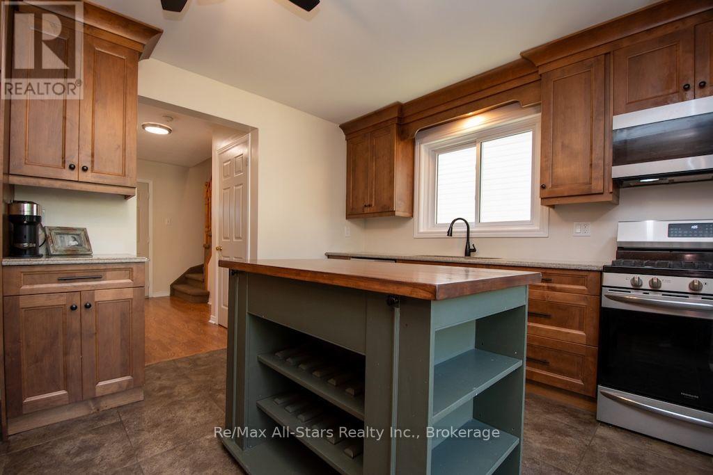 1118 Huntington Circle, Peterborough (Otonabee Ward 1), Ontario  K9K 2A8 - Photo 12 - X14117122
