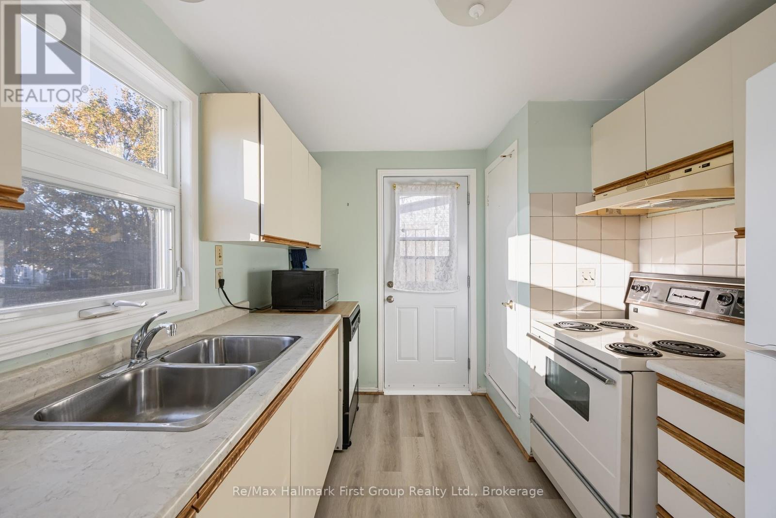 13 Heritage Lane, Clarington (Newcastle), Ontario  L1B 1H5 - Photo 10 - E14118804