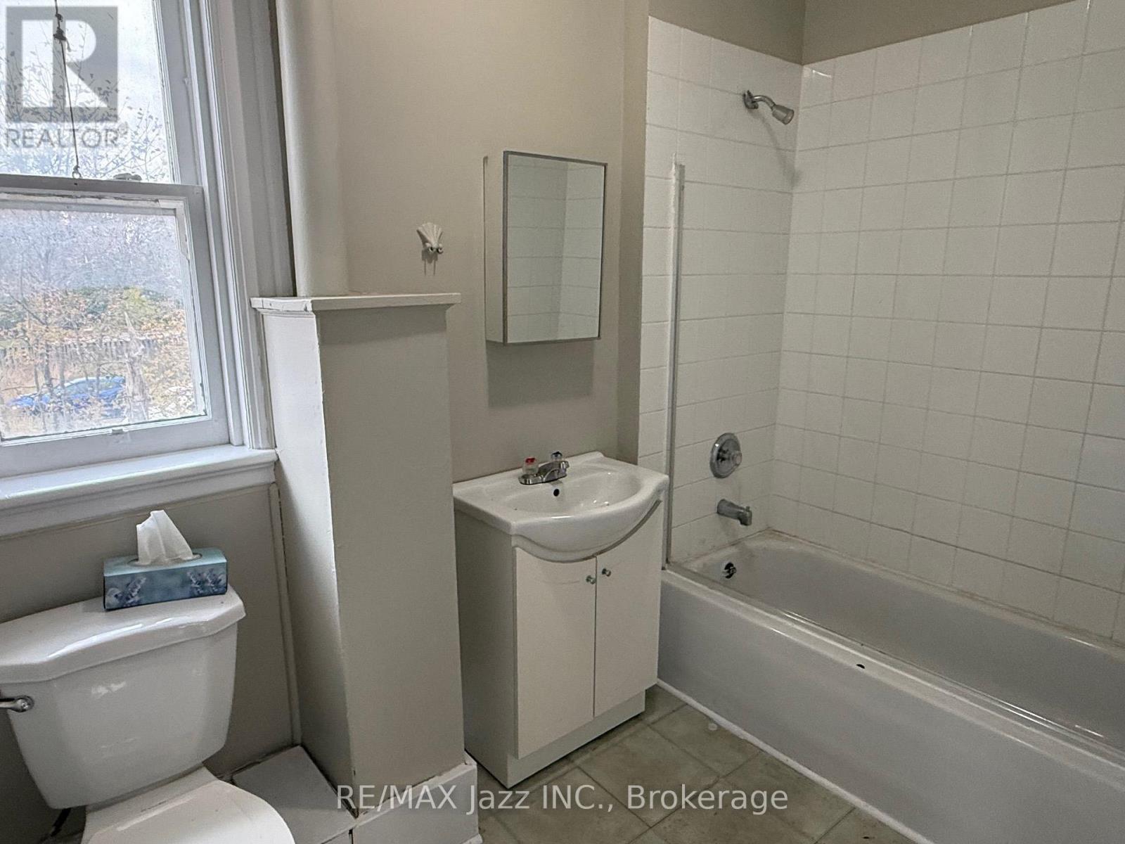 166 Dublin Street, Peterborough (Town Ward 3), Ontario  K9H 3B5 - Photo 20 - X14119430