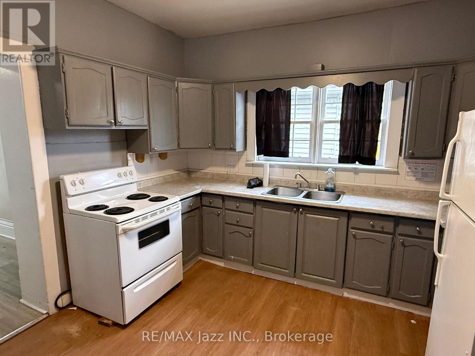 166 Dublin Street, Peterborough (Town Ward 3), Ontario  K9H 3B5 - Photo 6 - X14119430