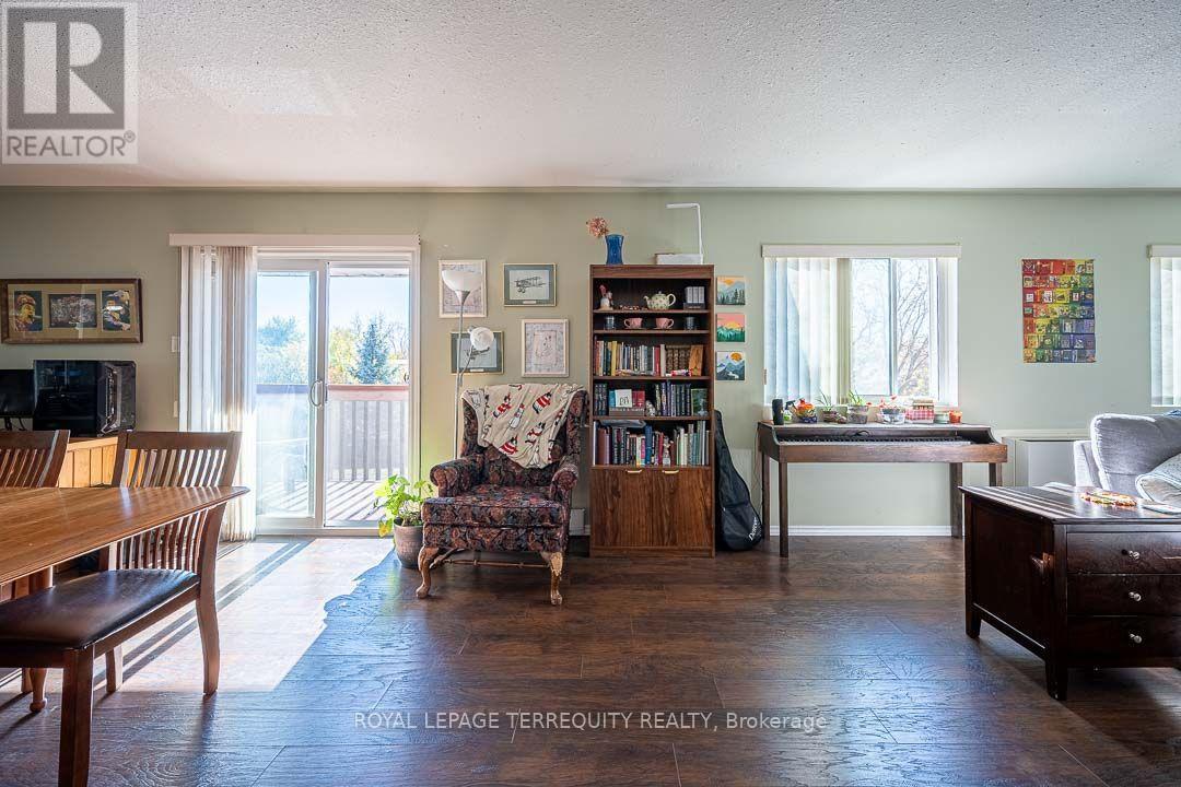 211 - 475 Parkhill Road W, Peterborough (Town Ward 3), Ontario  K9H 7M5 - Photo 9 - X14119494