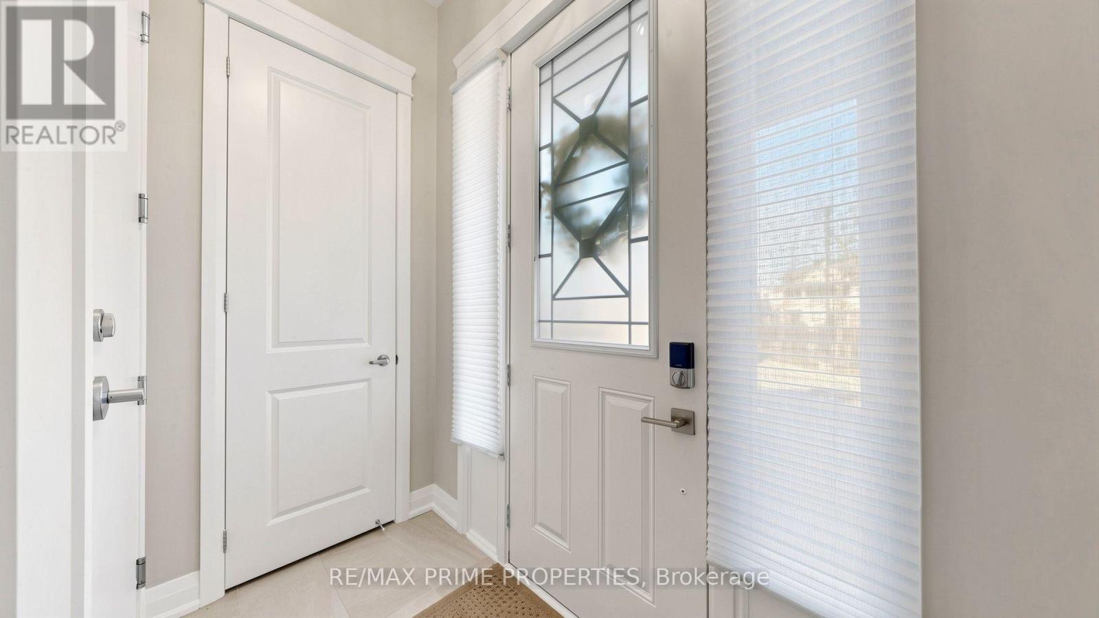 1 - 315 Lakebreeze Drive, Clarington (Newcastle), Ontario  L1B 0A1 - Photo 3 - E14124688