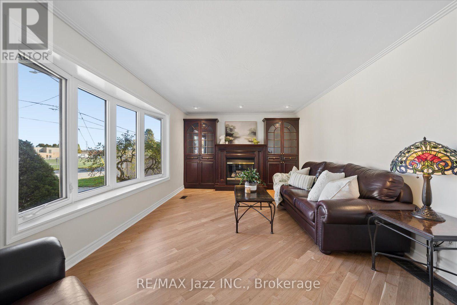 354 Beaver Street S, Clarington (Newcastle), Ontario  L1B 1C3 - Photo 5 - E14125162
